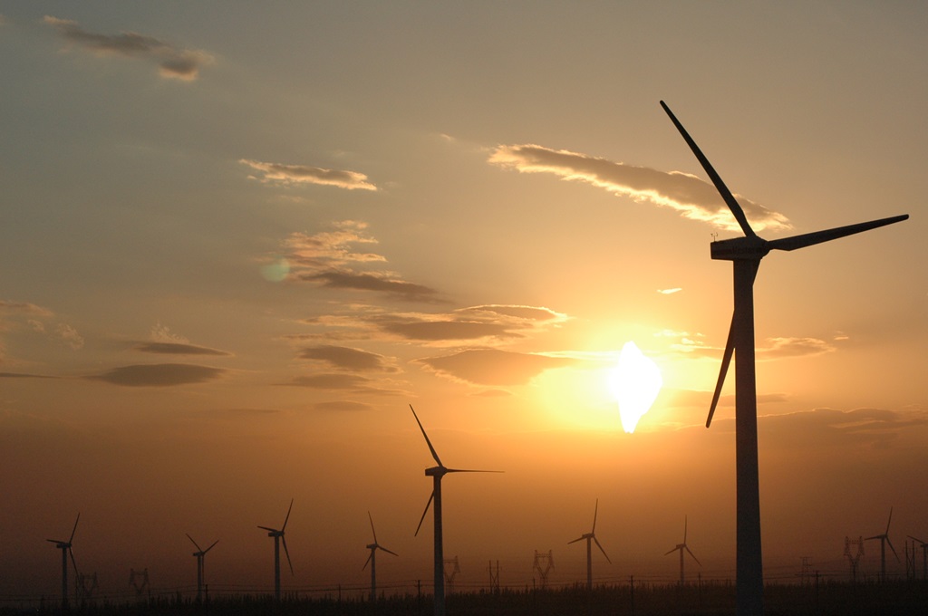 Energy & Commodities